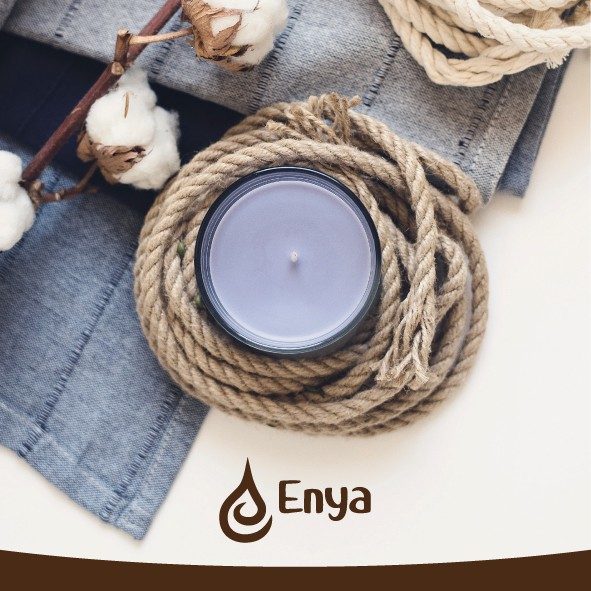 Diseño de Layout para Redes Sociales de la marca Enya, velas aromáticas de soya.